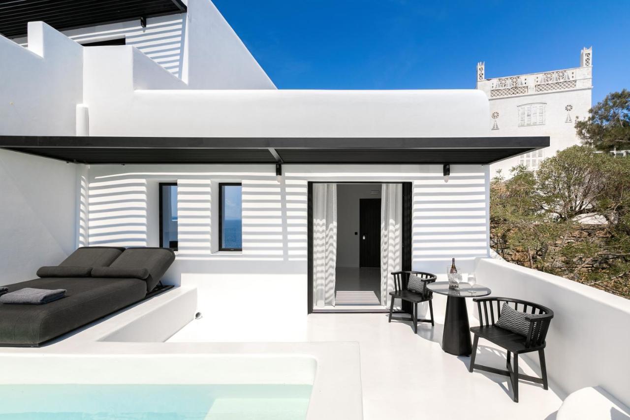 Tagoo Black Mykonos 4*