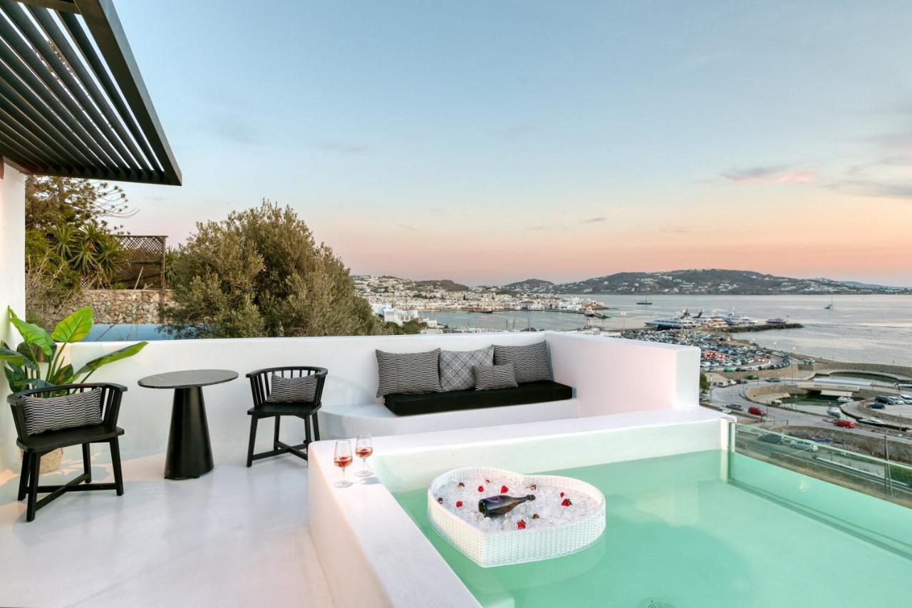 Hotel Tagoo Black Mykonos 4*