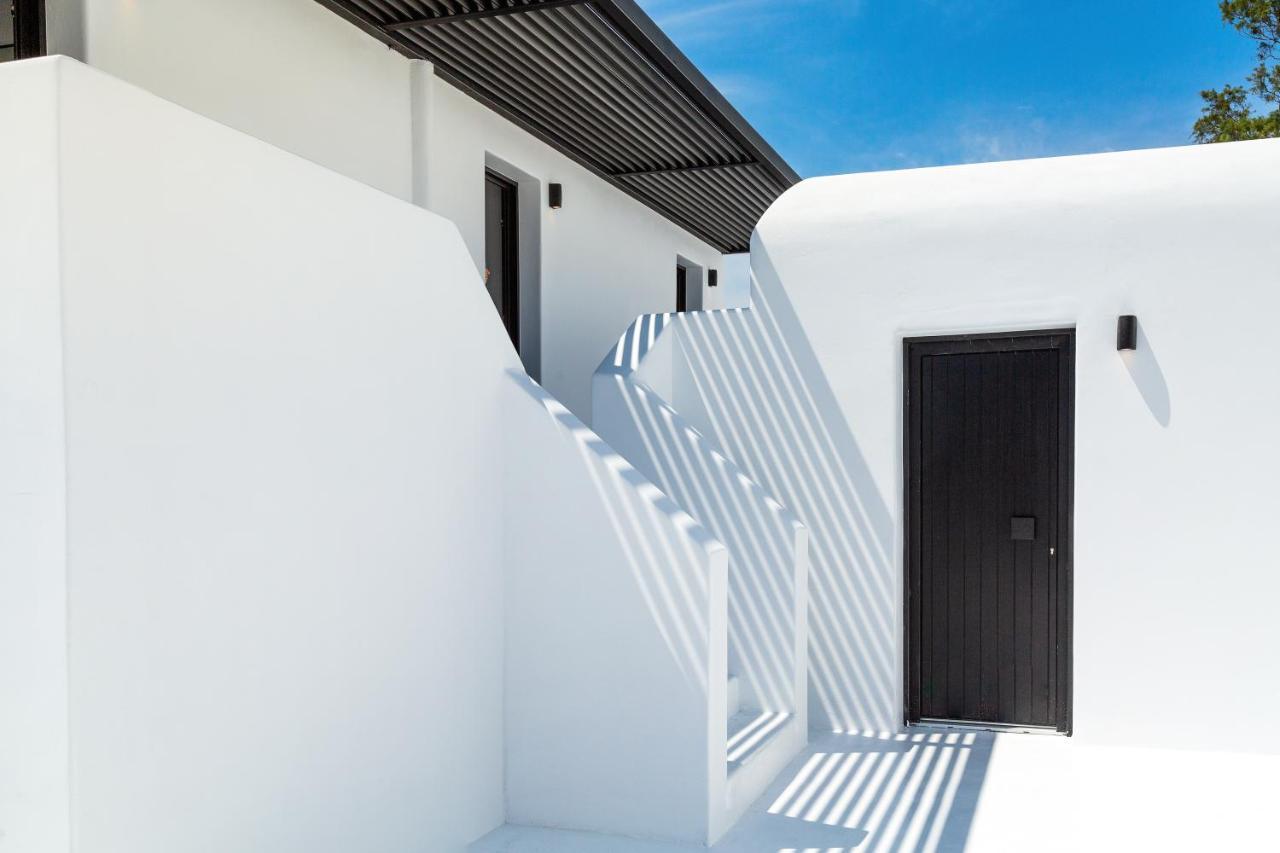 Tagoo Black Mykonos Hotel 4*