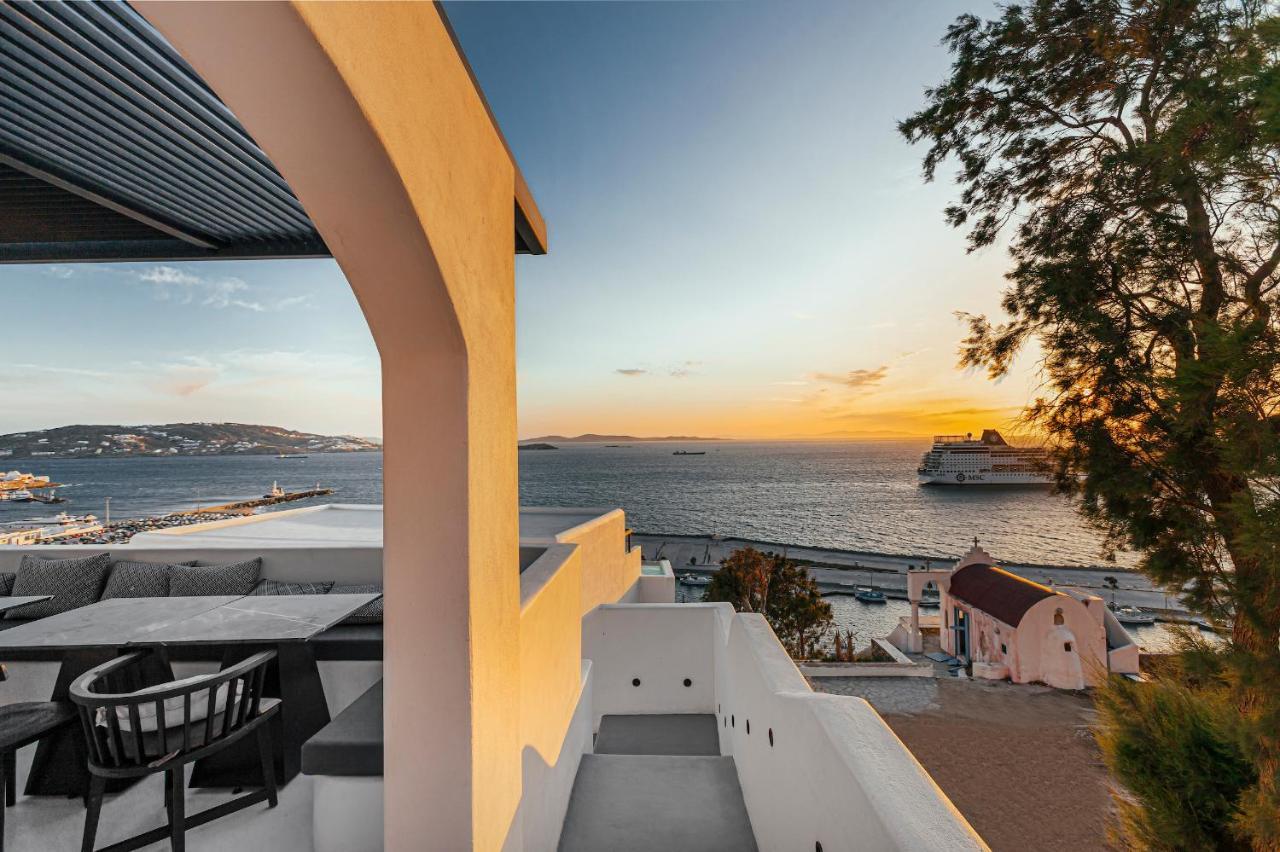 Tagoo Black Mykonos Hotel 4*