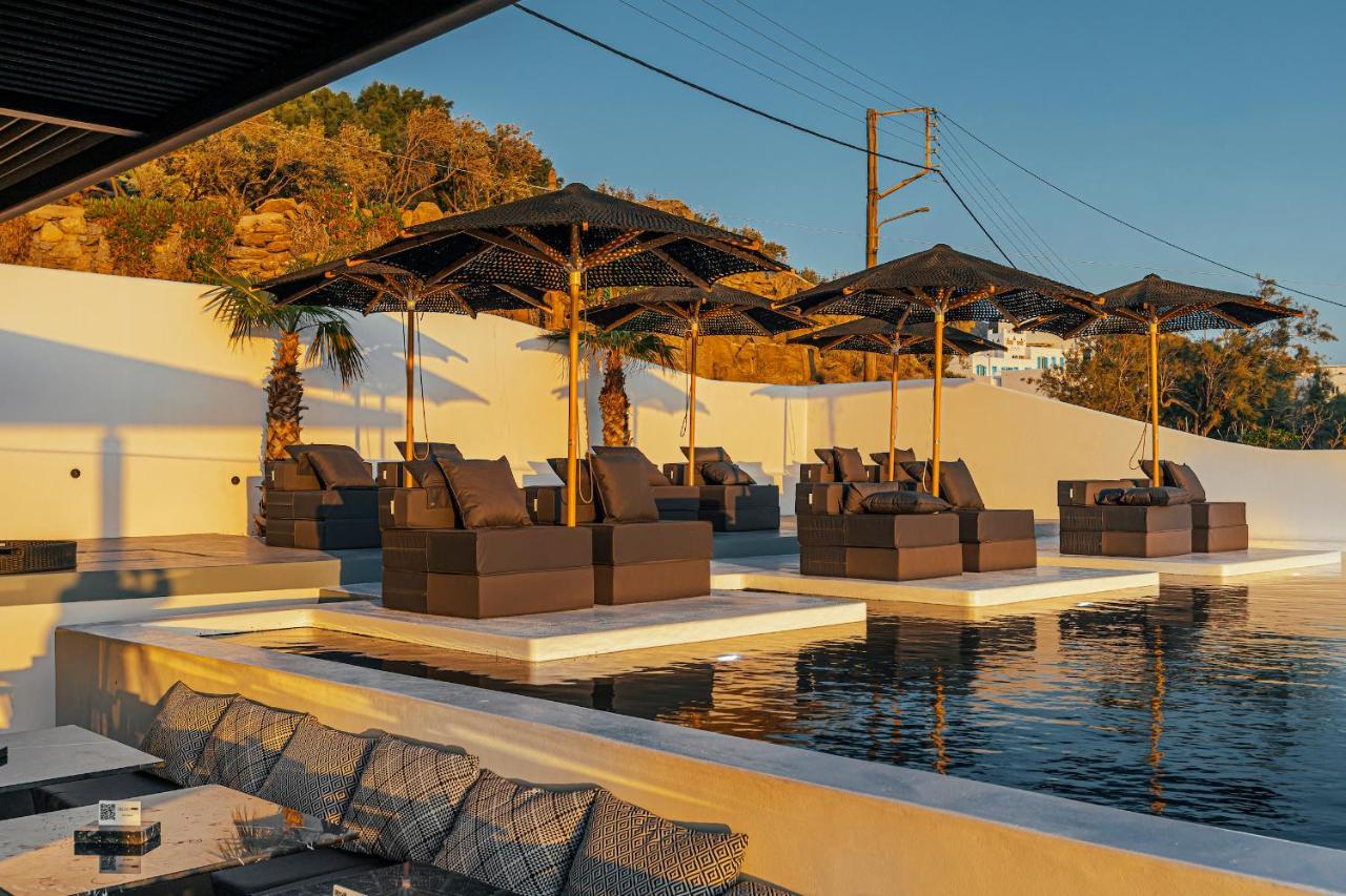 Tagoo Black Mykonos