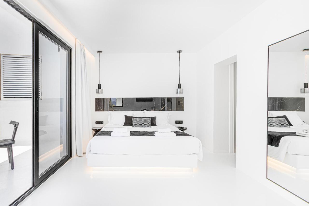 Hotel Tagoo Black Mykonos 4*
